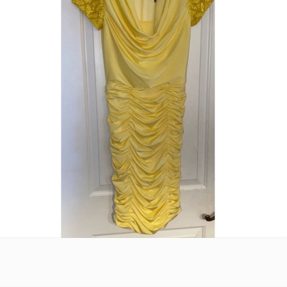 JOVANI Beaded Ruched Cocktail Dress in Yellow Size 4 - Picture 5 of 9